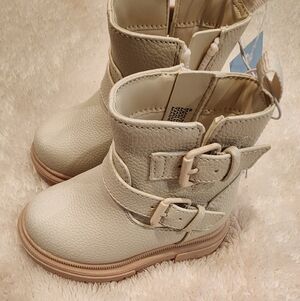 Cat & Jack Cream Toddler Boots 5 NWT